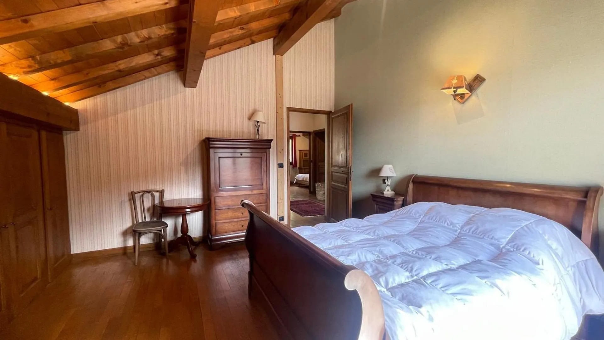 Chalet A Flumet Pour 8 Pers Avec Terrasse Et Wifi Inclus - Fr-1-505-225